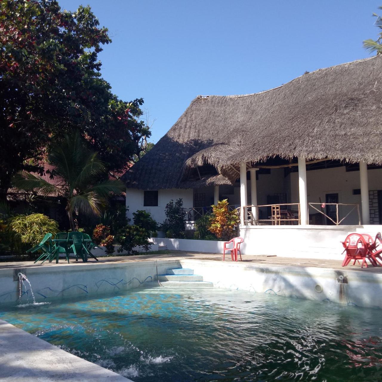 Travellers Inn Resort Malindi Kijiwetanga Exterior foto