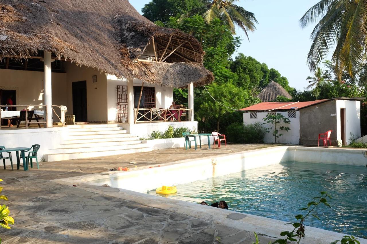 Travellers Inn Resort Malindi Kijiwetanga Exterior foto