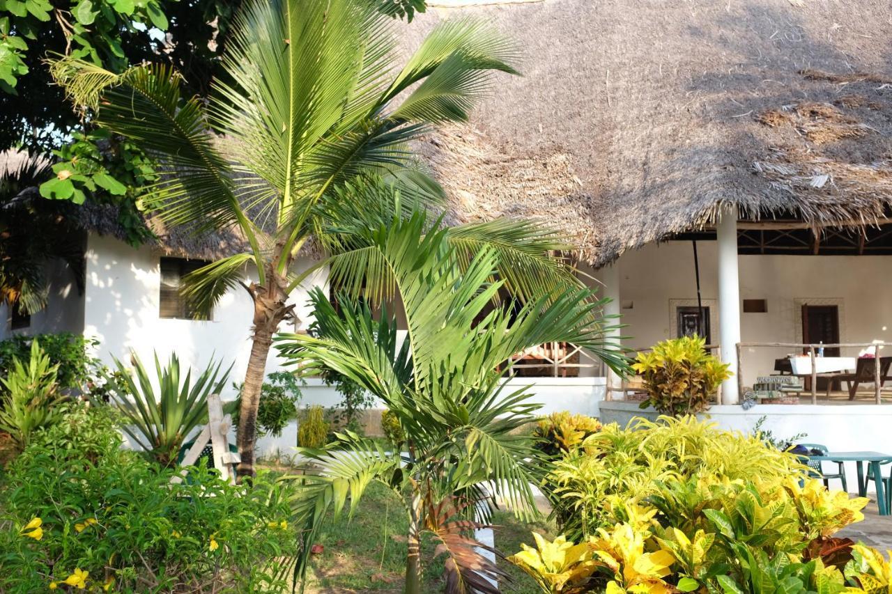 Travellers Inn Resort Malindi Kijiwetanga Exterior foto